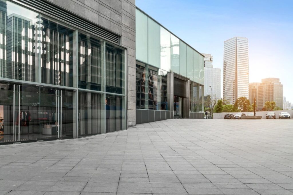 Commercial real estate building